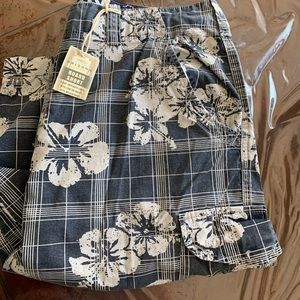 Men’s Arizona jean company shorts NWT
